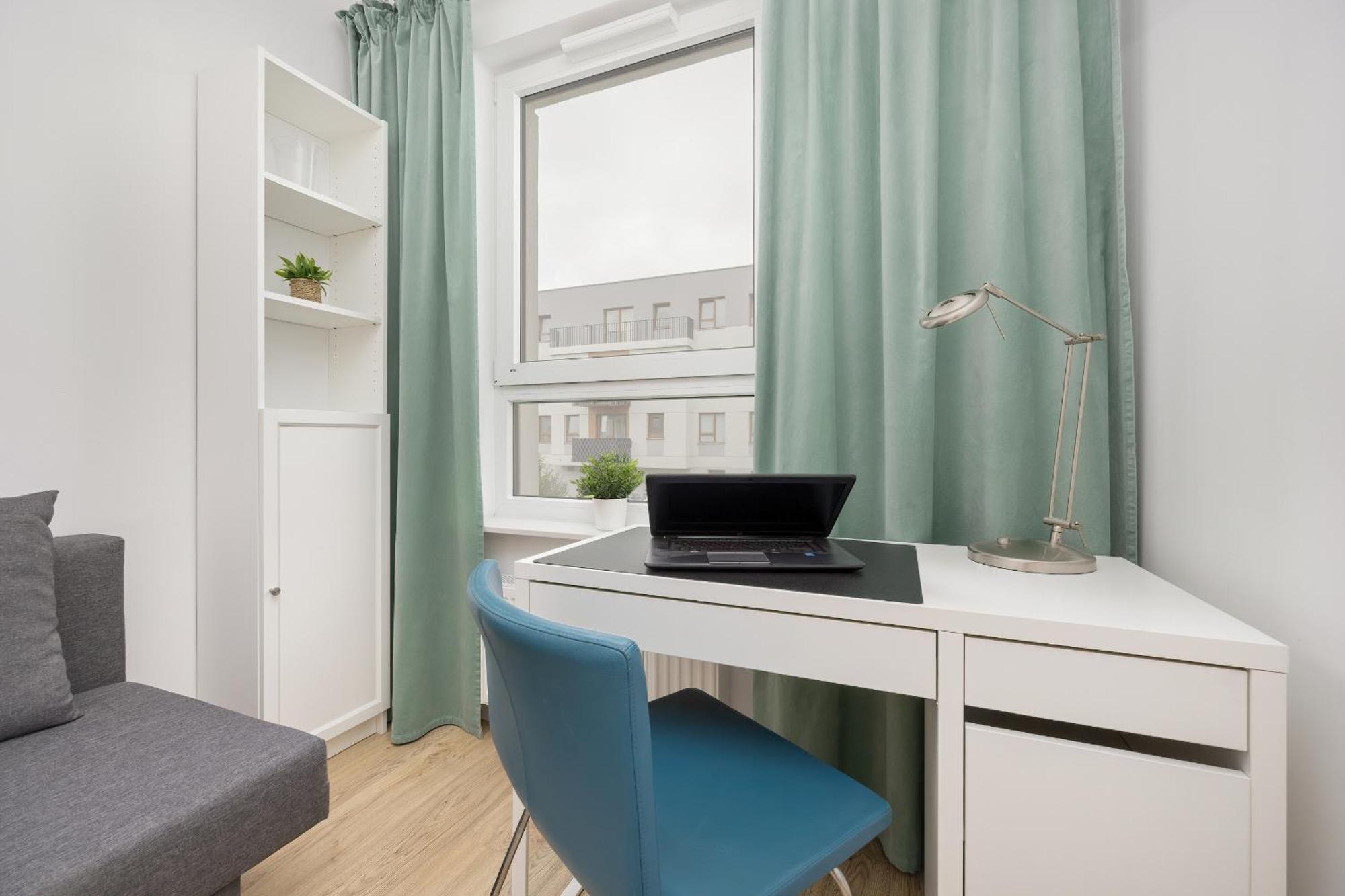 Comfy Two-bedroom Near Chopin Airport Warsaw's Ursynow By Renters Apartament Warszawa