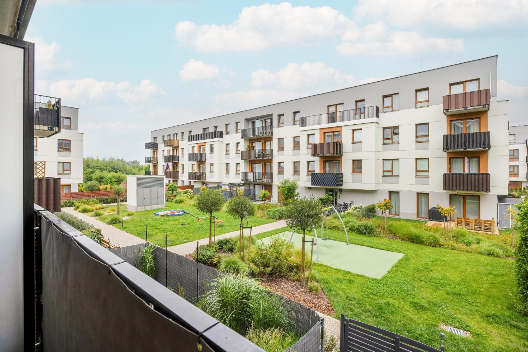 Apartament Comfy Two-bedroom Near Chopin Airport Warsaw's Ursynow By Renters *